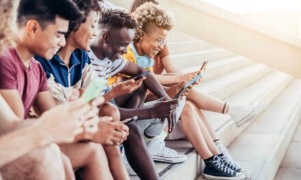 7 Text Messaging Tips to Build Stronger Connections with Youth